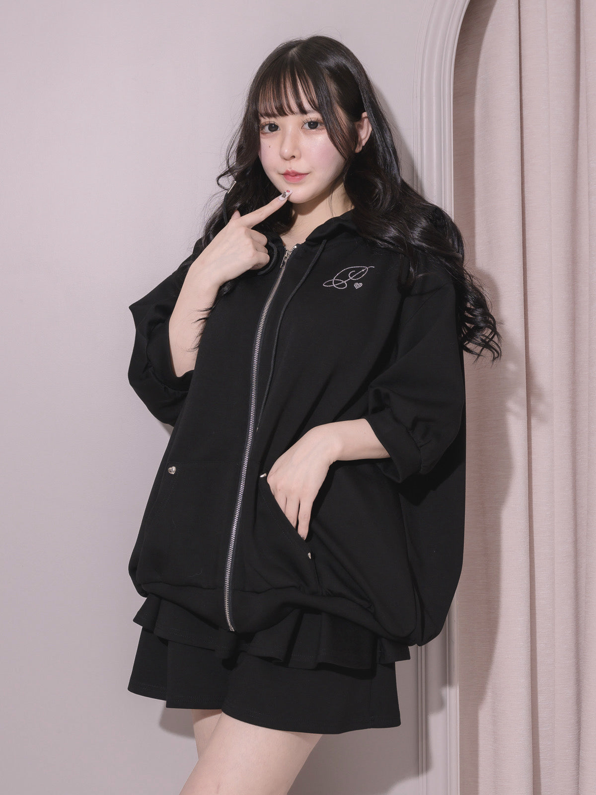 モデル身長:157cm/着用カラー:ブラック