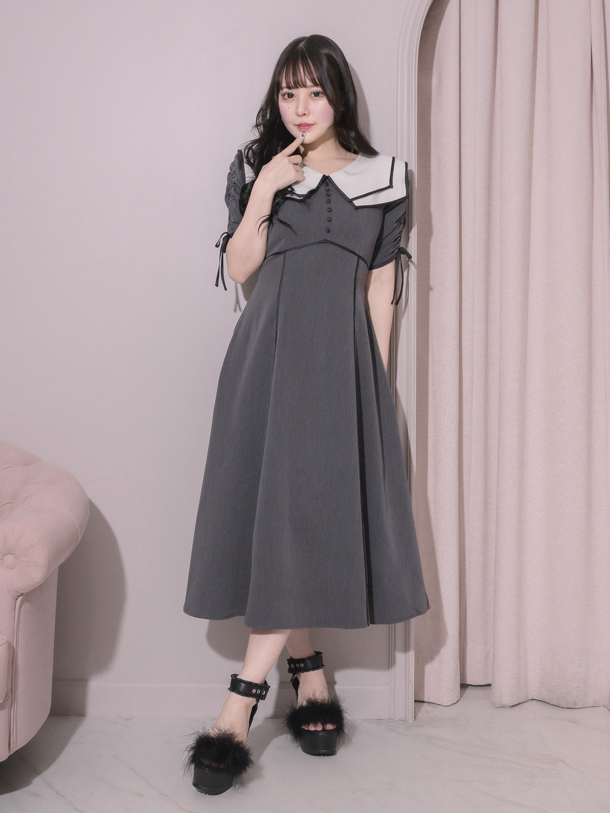 モデル身長:157cm/着用カラー:チャコール