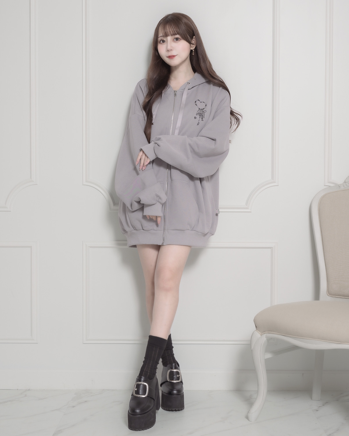 モデル身長:159cm/着用カラー:ブルーグレー