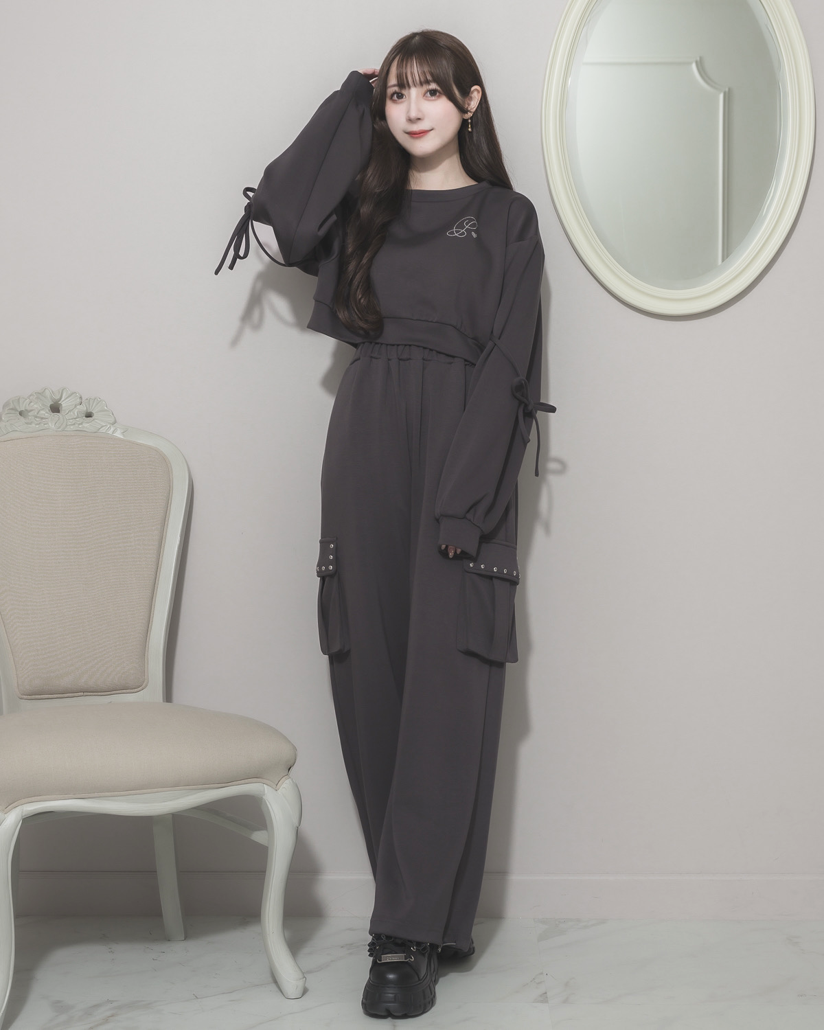 モデル身長:159cm/着用カラー:チャコール