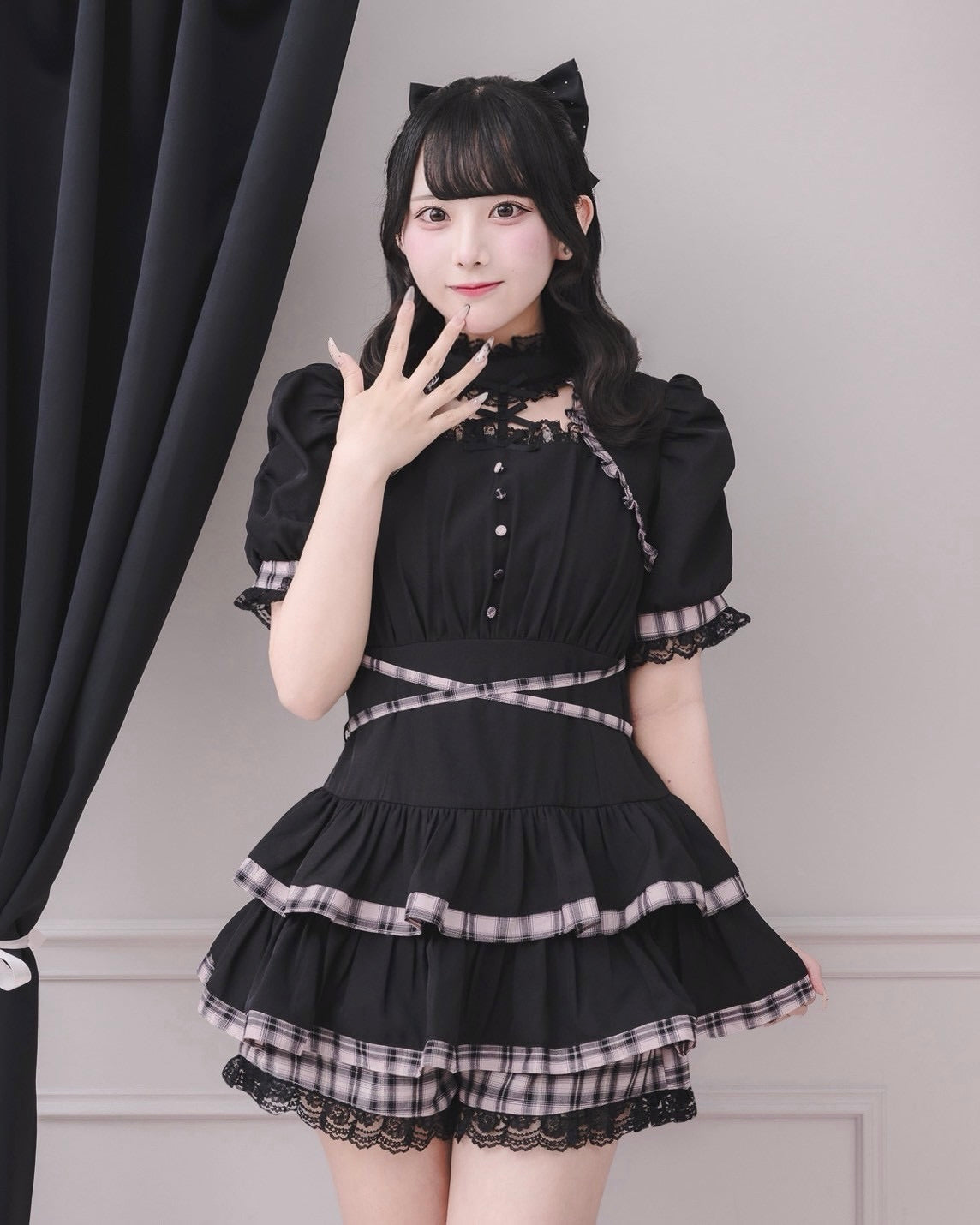 モデル身長：161cm/着用カラー：ブラック×ピンクチェック