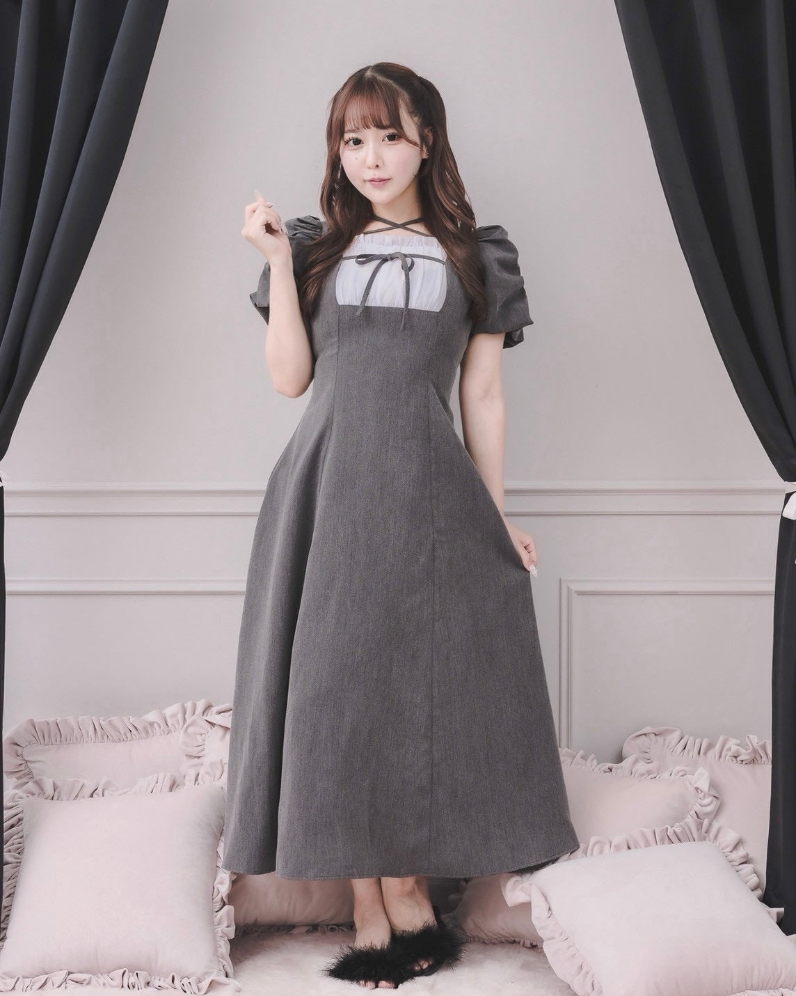 モデル身長：157cm/着用カラー : チャコール