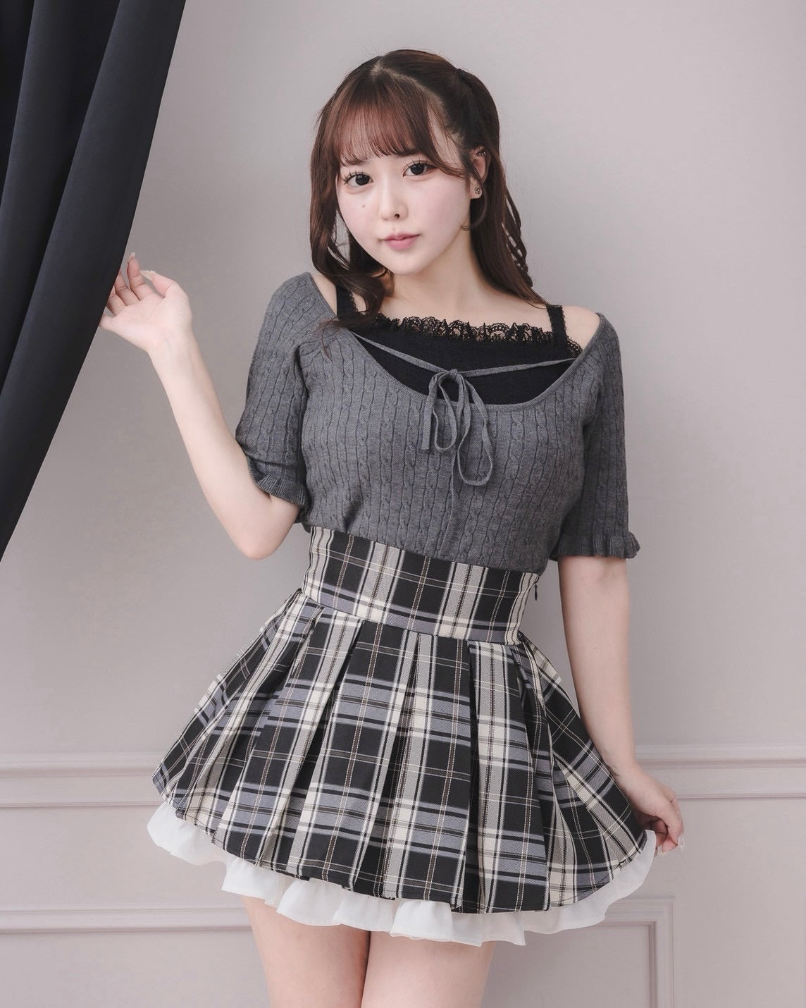 モデル身長：157cm/着用カラー：ブラウンチェック