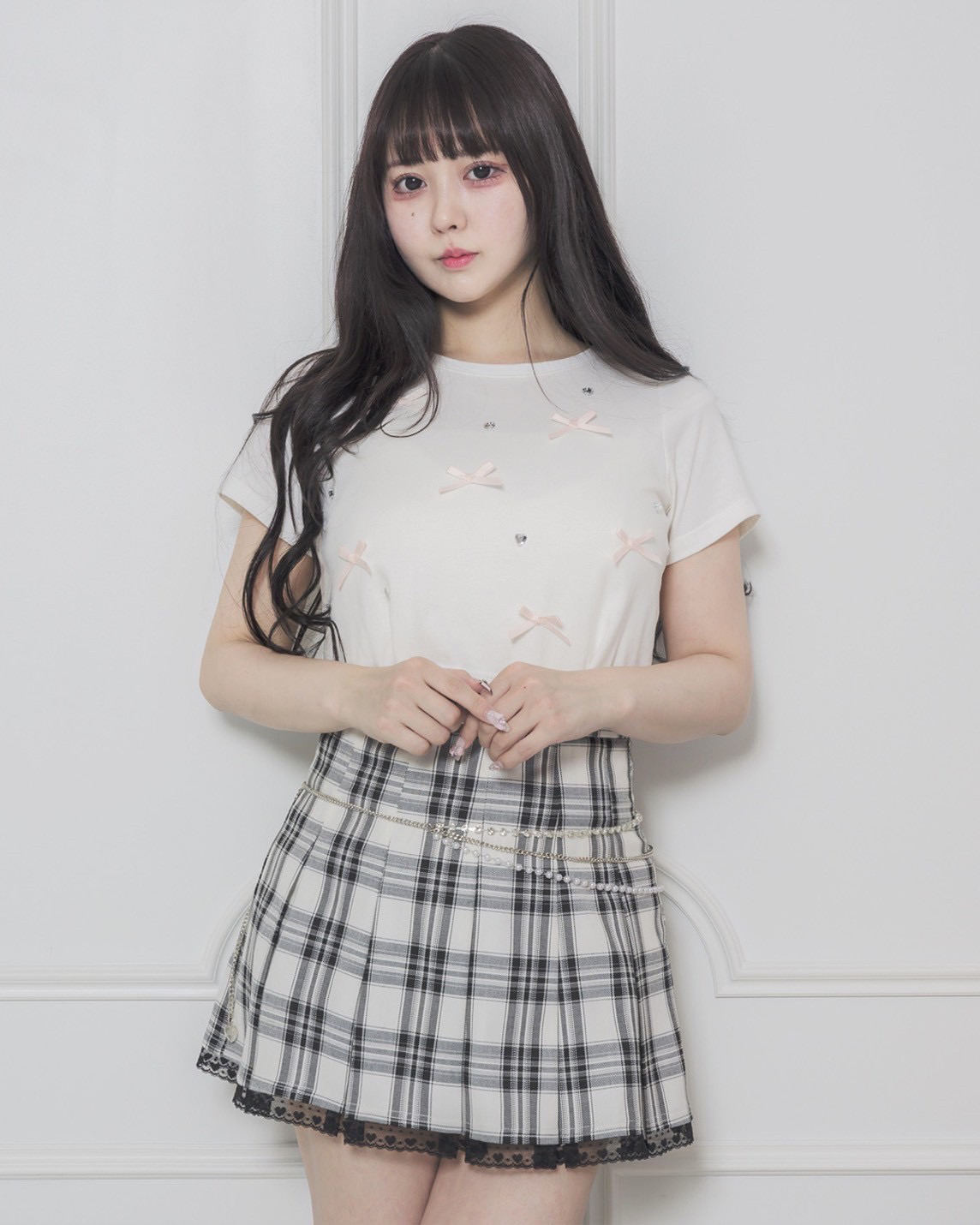 モデル身長:157cm/着用カラー:ホワイト×ベビーピンク