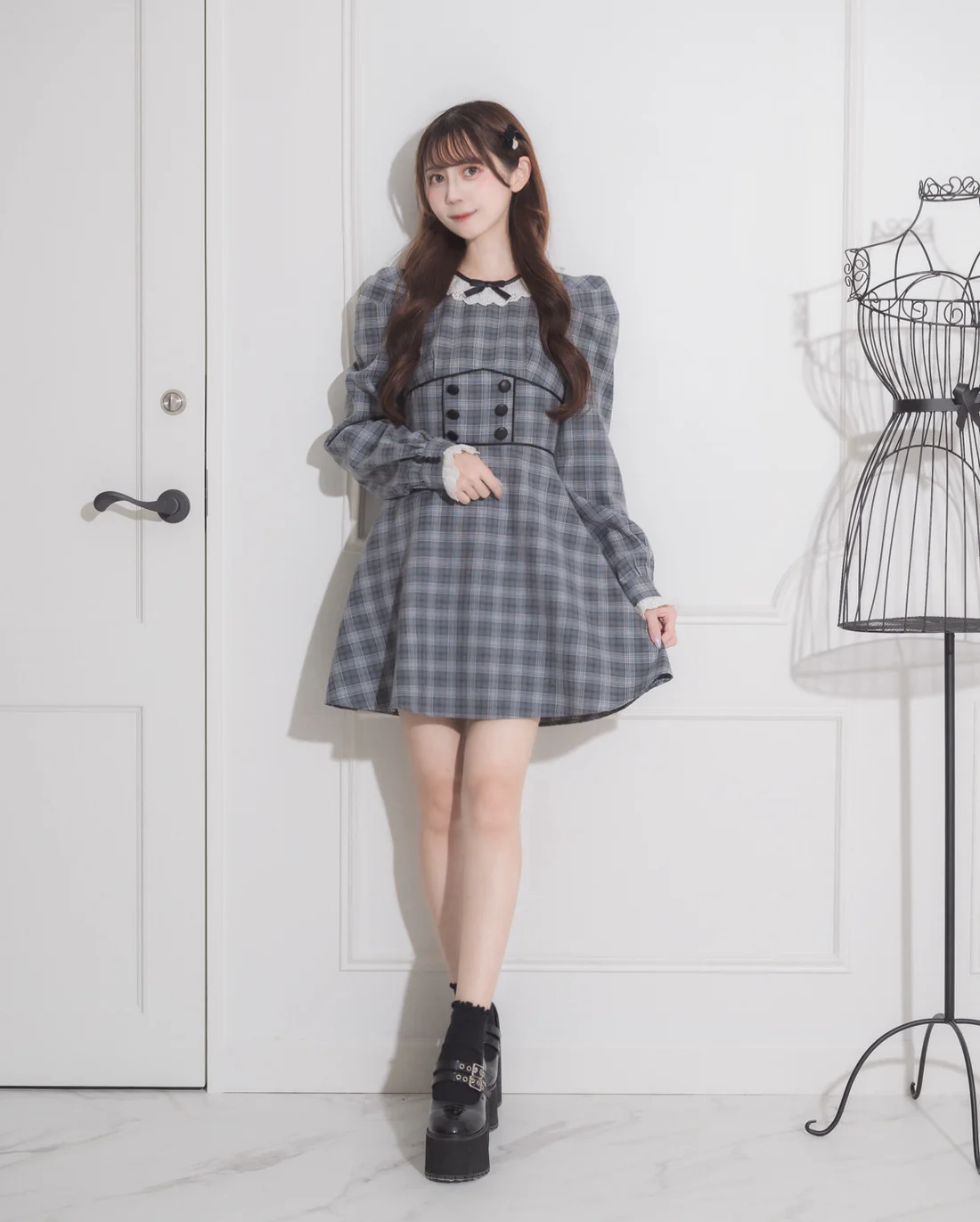 モデル身長:159cm/着用カラー:グレーチェック