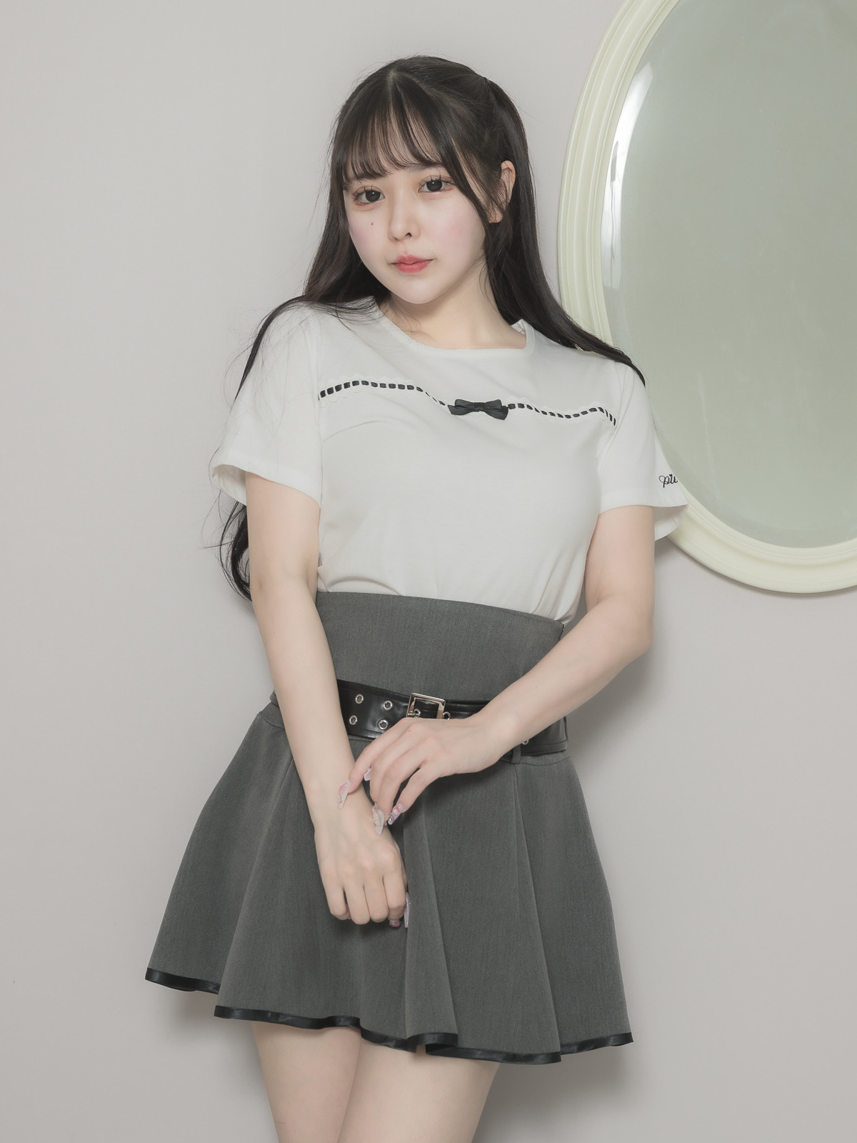 モデル身長：157cm/着用カラー:チャコール
