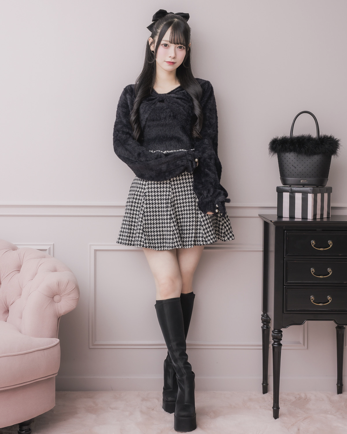 モデル身長:155cm/着用カラー:ブラック