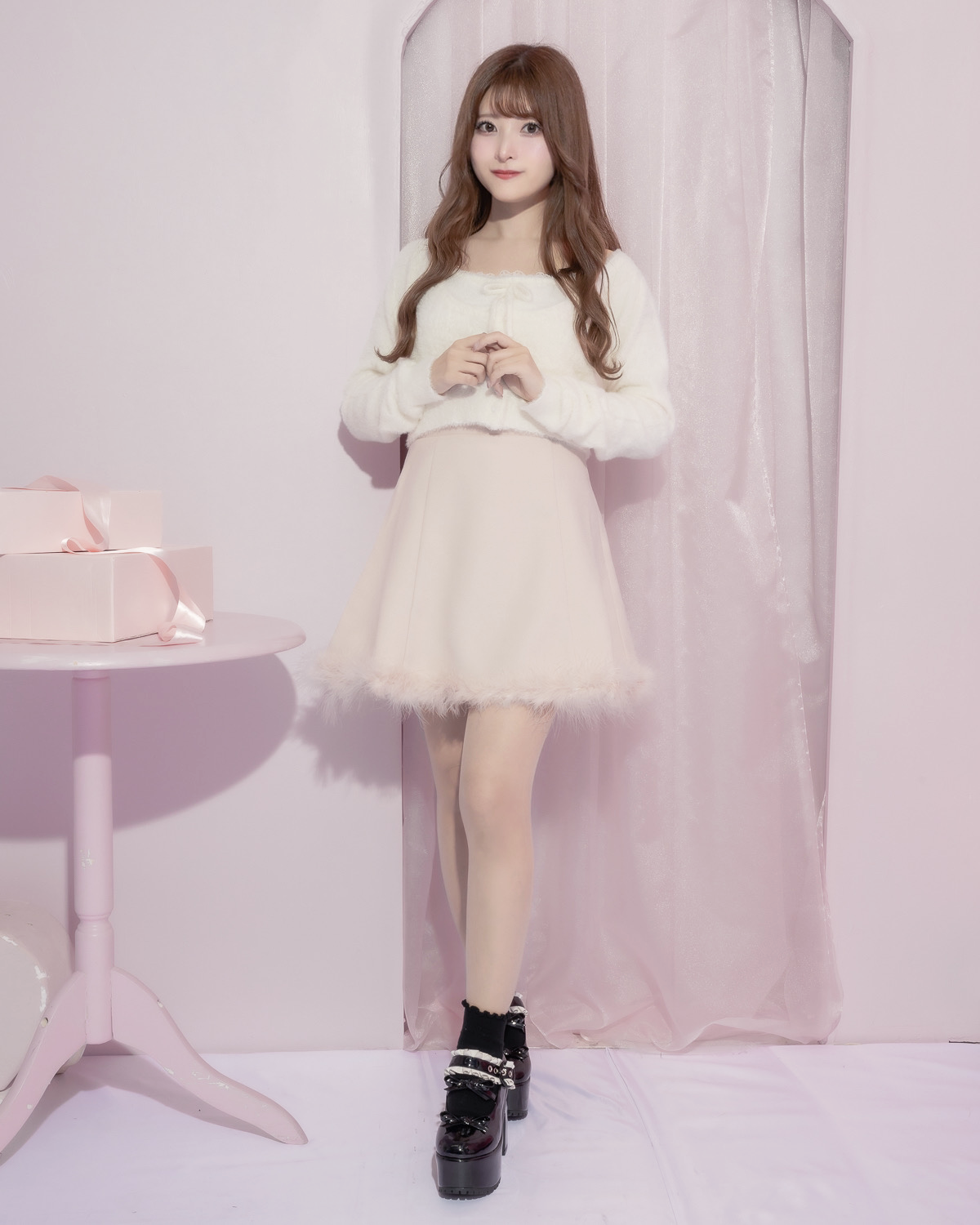 モデル身長:151cm/着用カラー:ホワイト