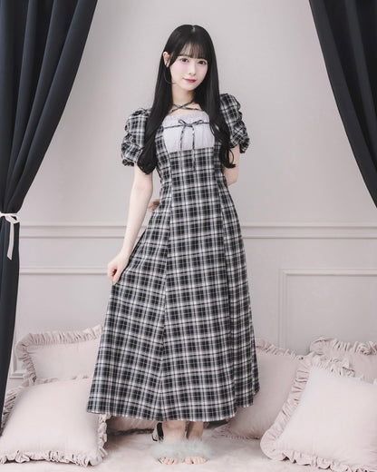 モデル身長：155cm/着用カラー : ブラックチェック