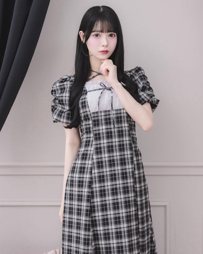 モデル身長：155cm/着用カラー : ブラックチェック