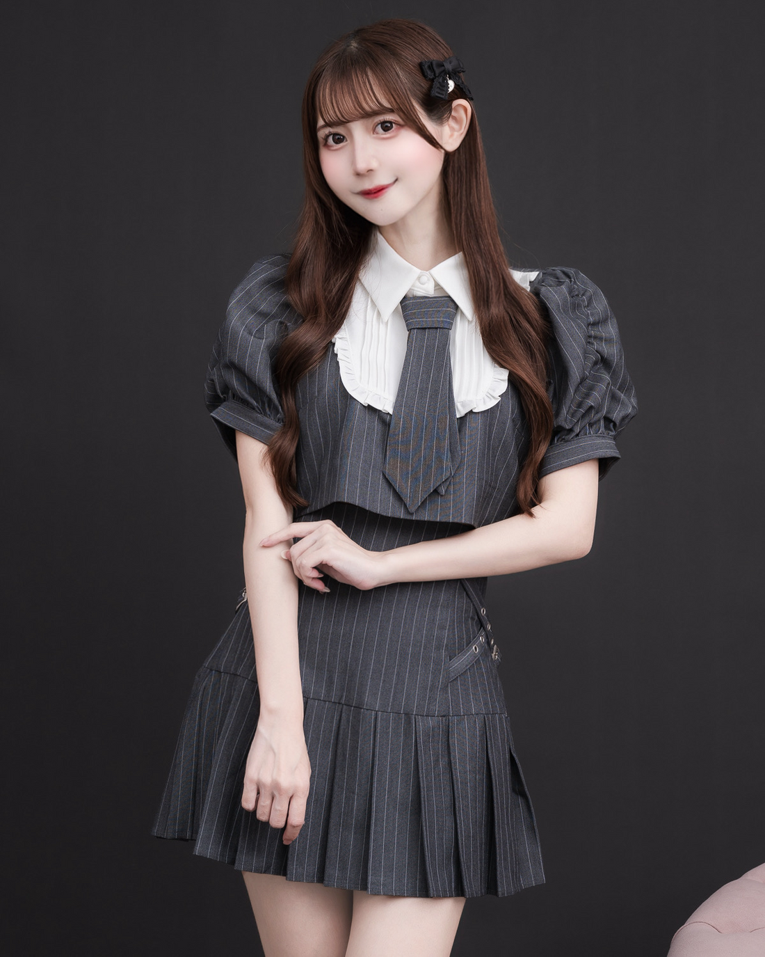 モデル身長：159cm/着用カラー:グレーストライプ