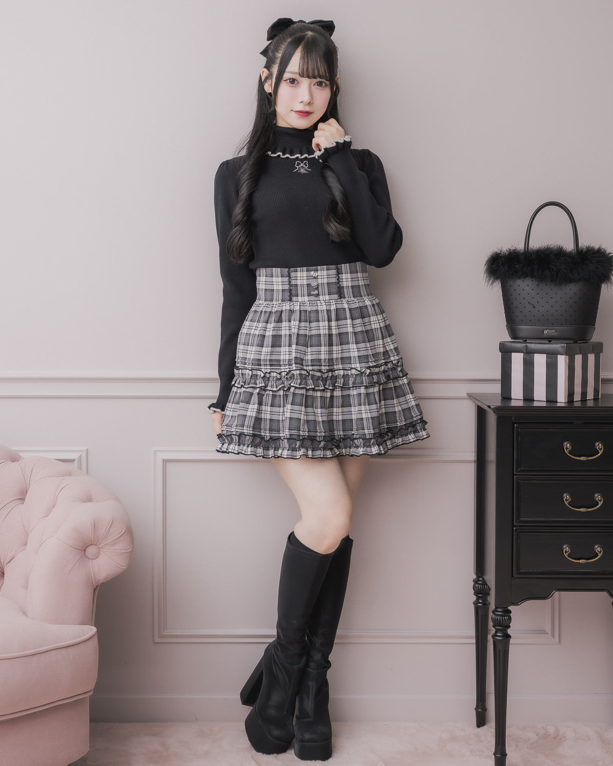 モデル身長:155cm/着用カラー:ブラック