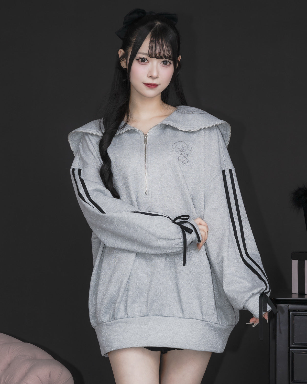 ストーンロゴオーバーサイズラメスウェット