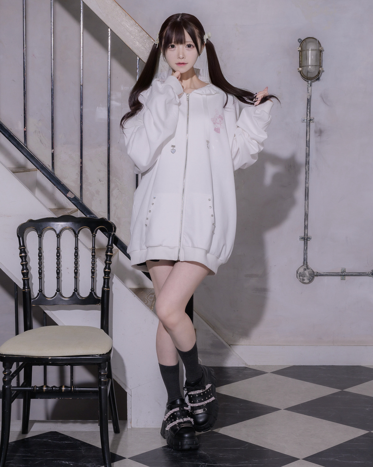 モデル身長:161cm/着用カラー:ホワイト