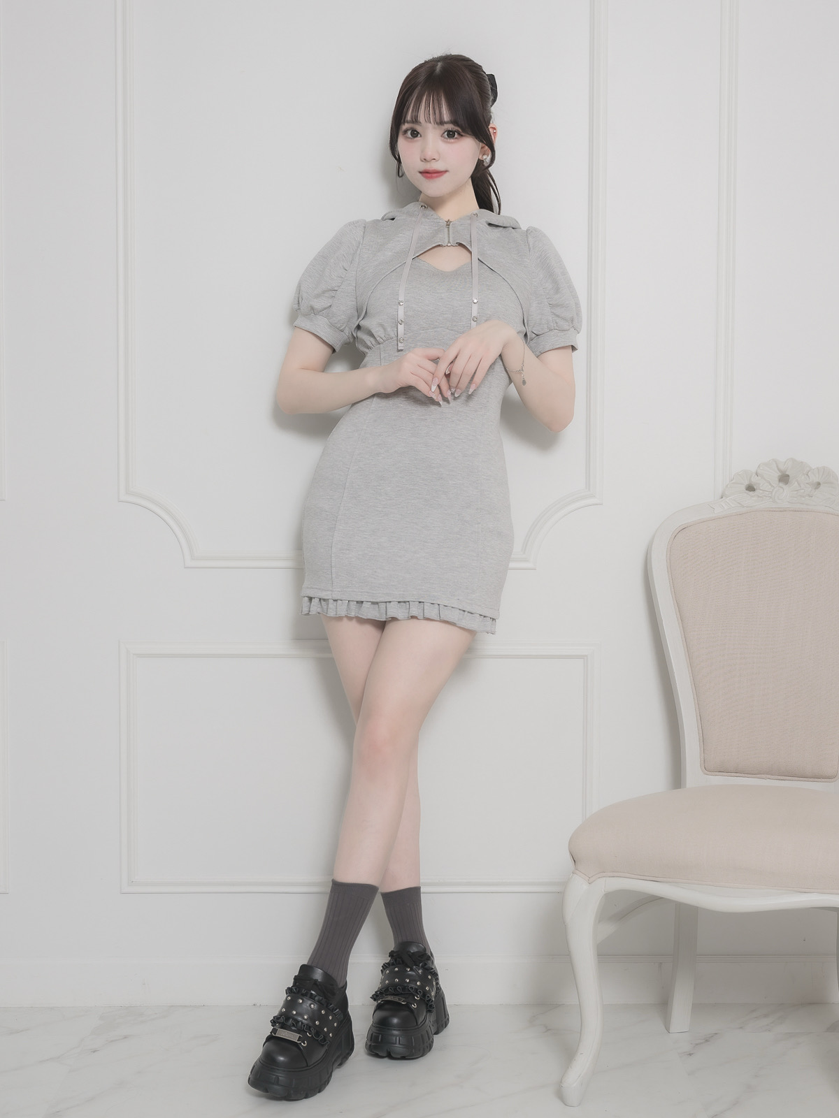 モデル身長:163cm/着用カラー:グレー