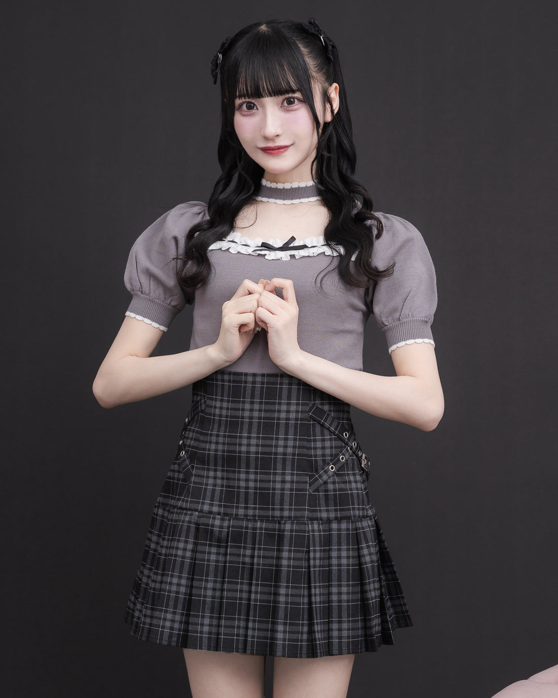 モデル身長：157cm/着用カラー:チャコール