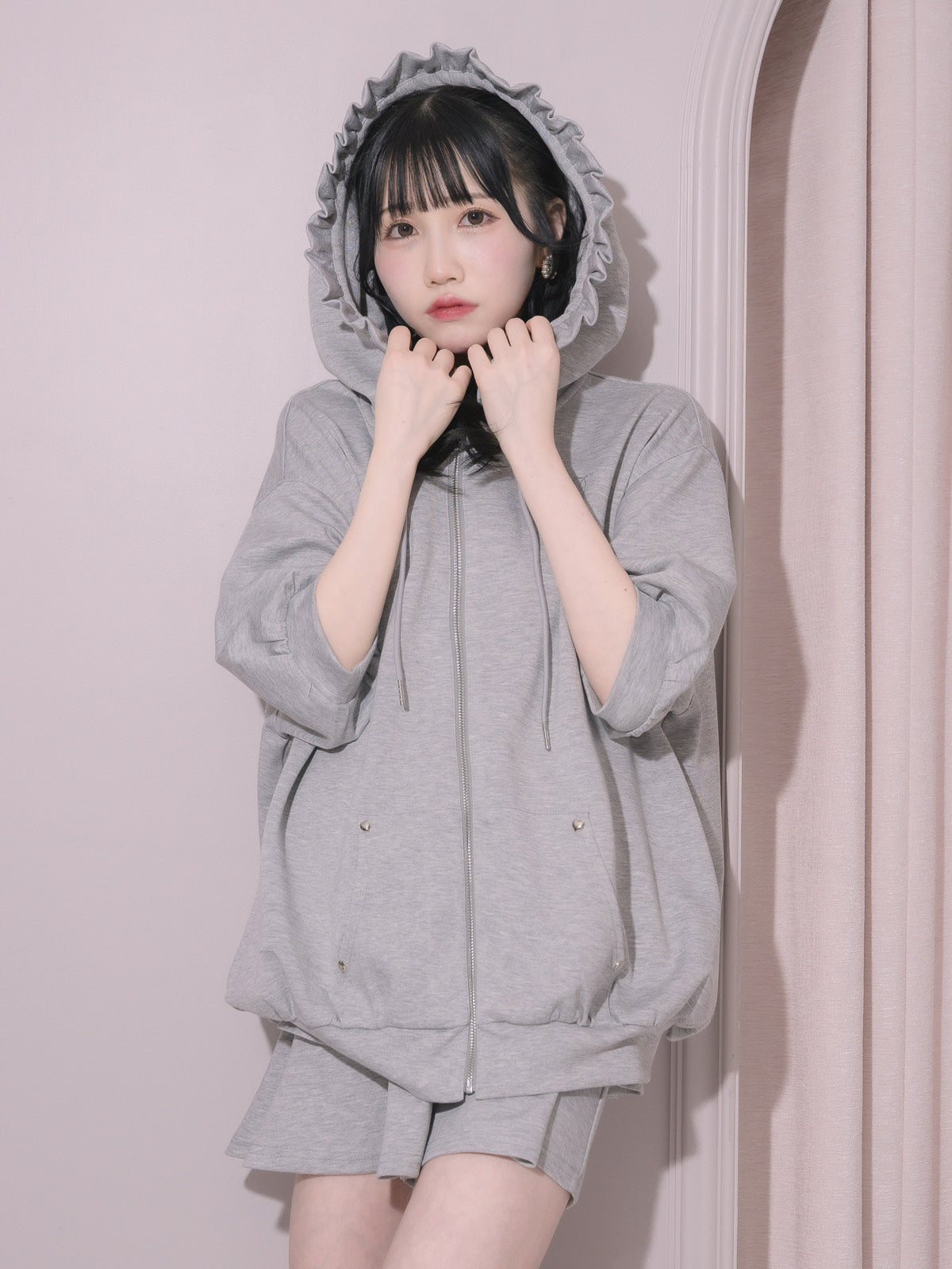 モデル身長:158cm/着用カラー:グレー