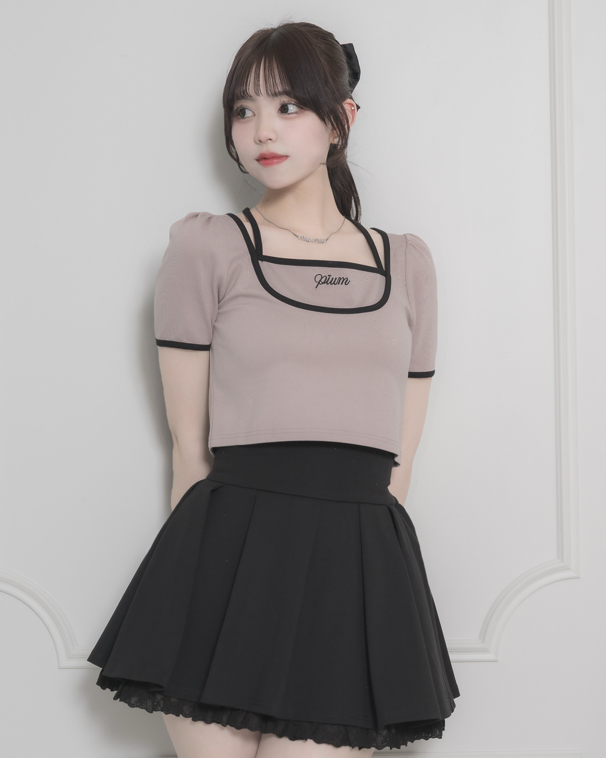 pium バイカラーTシャツ×タックミニスカートセット バイカラーTシャツ×タックミニスカートセット – pium