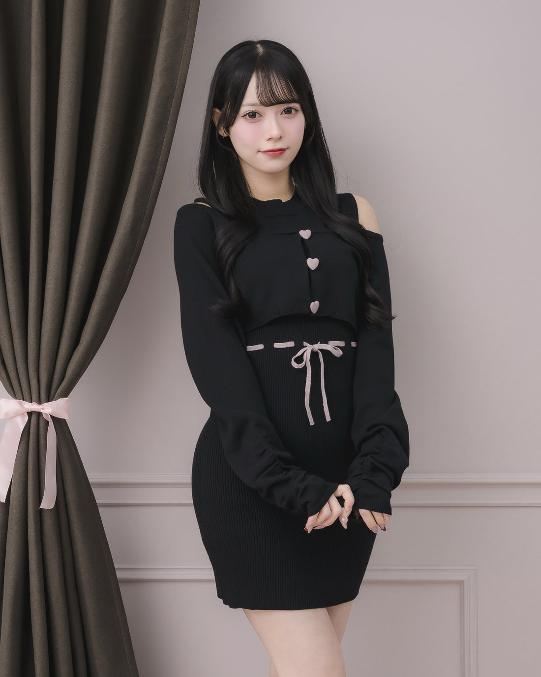 モデル身長：155cm/着用カラー:ブラック