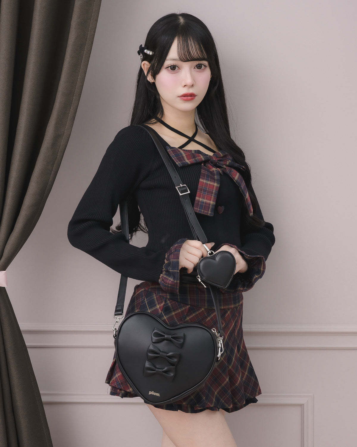モデル身長：155cm/着用カラー:ブラック