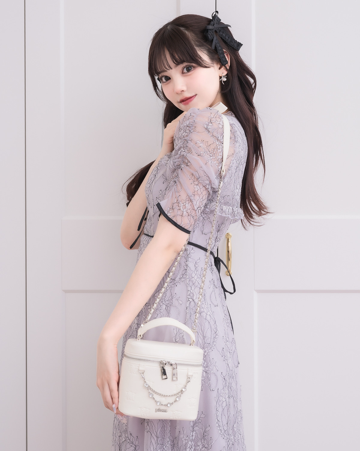 カラー:アイボリー