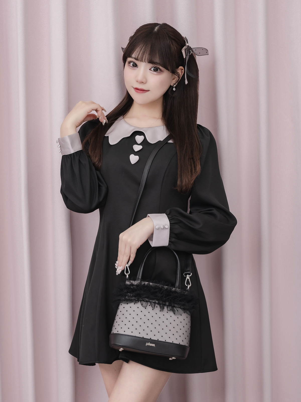 pium melty chocolate フリルエプロンワンピース ブラック melty chocolate フリルエプロンワンピース – pium