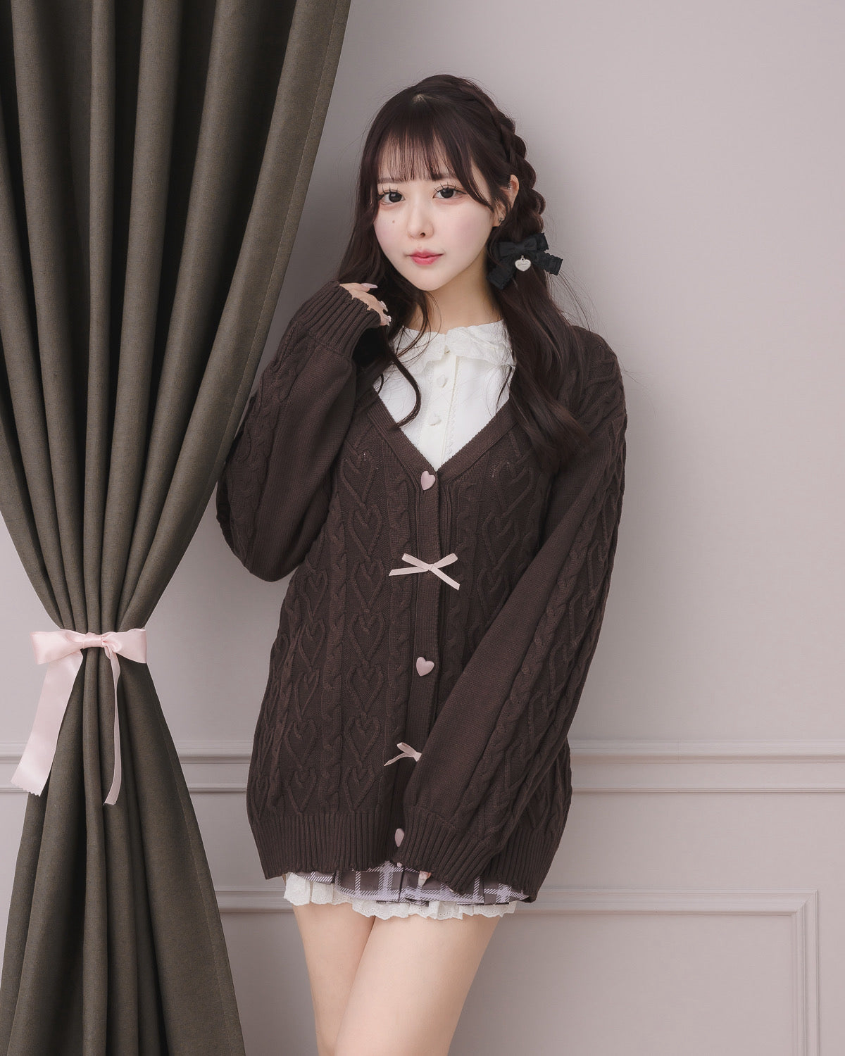 モデル身長：157cm/着用カラー:ブラウン