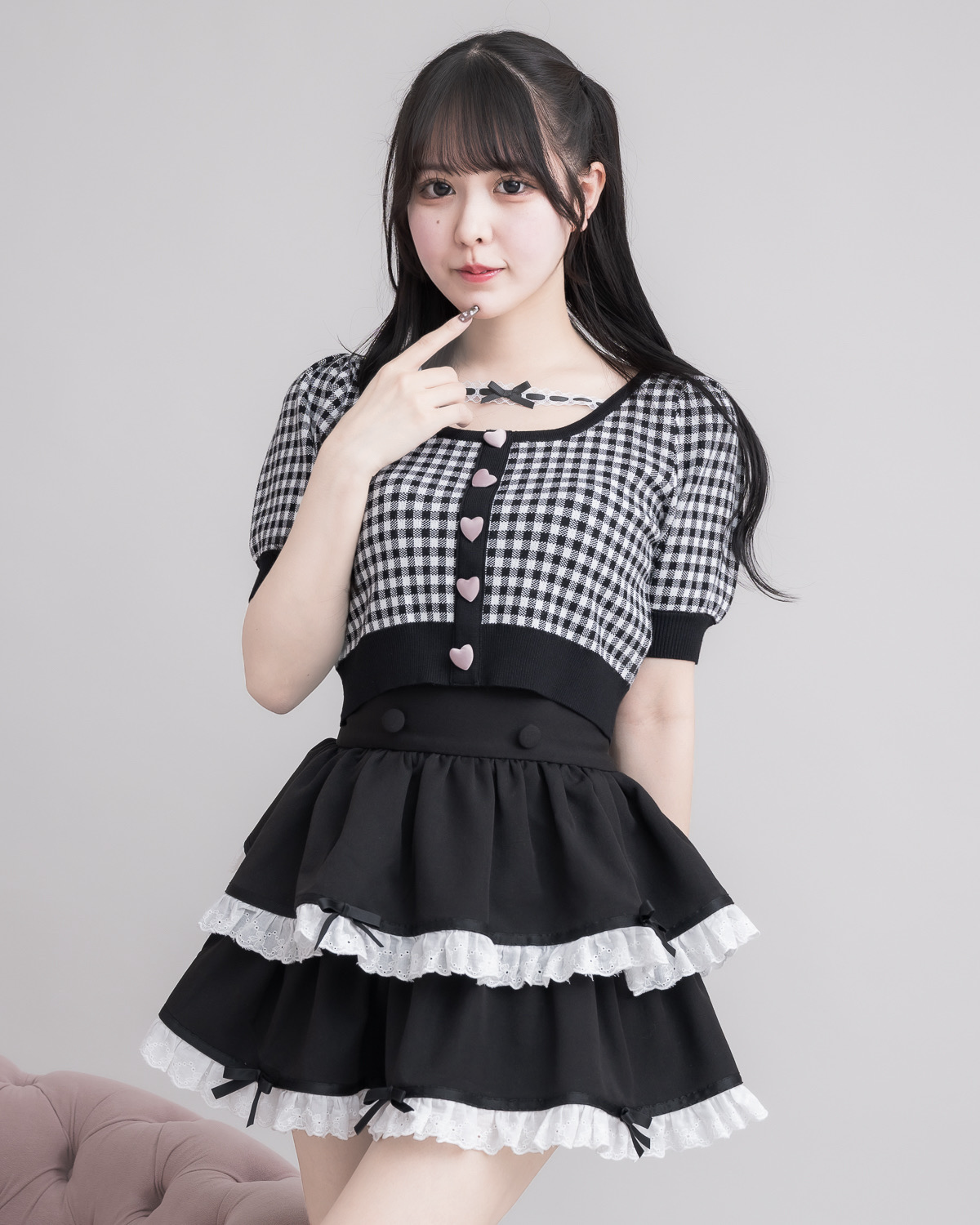 モデル身長:157cm/着用カラー:ブラック×ホワイト