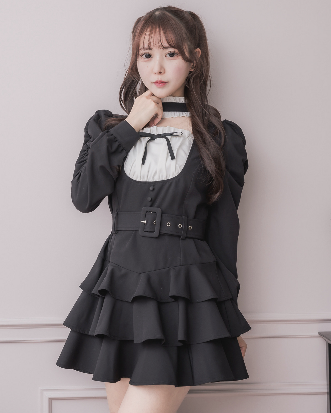 チョーカーフリルティアードワンピース – pium チョーカーフリルティアードワンピース – pium