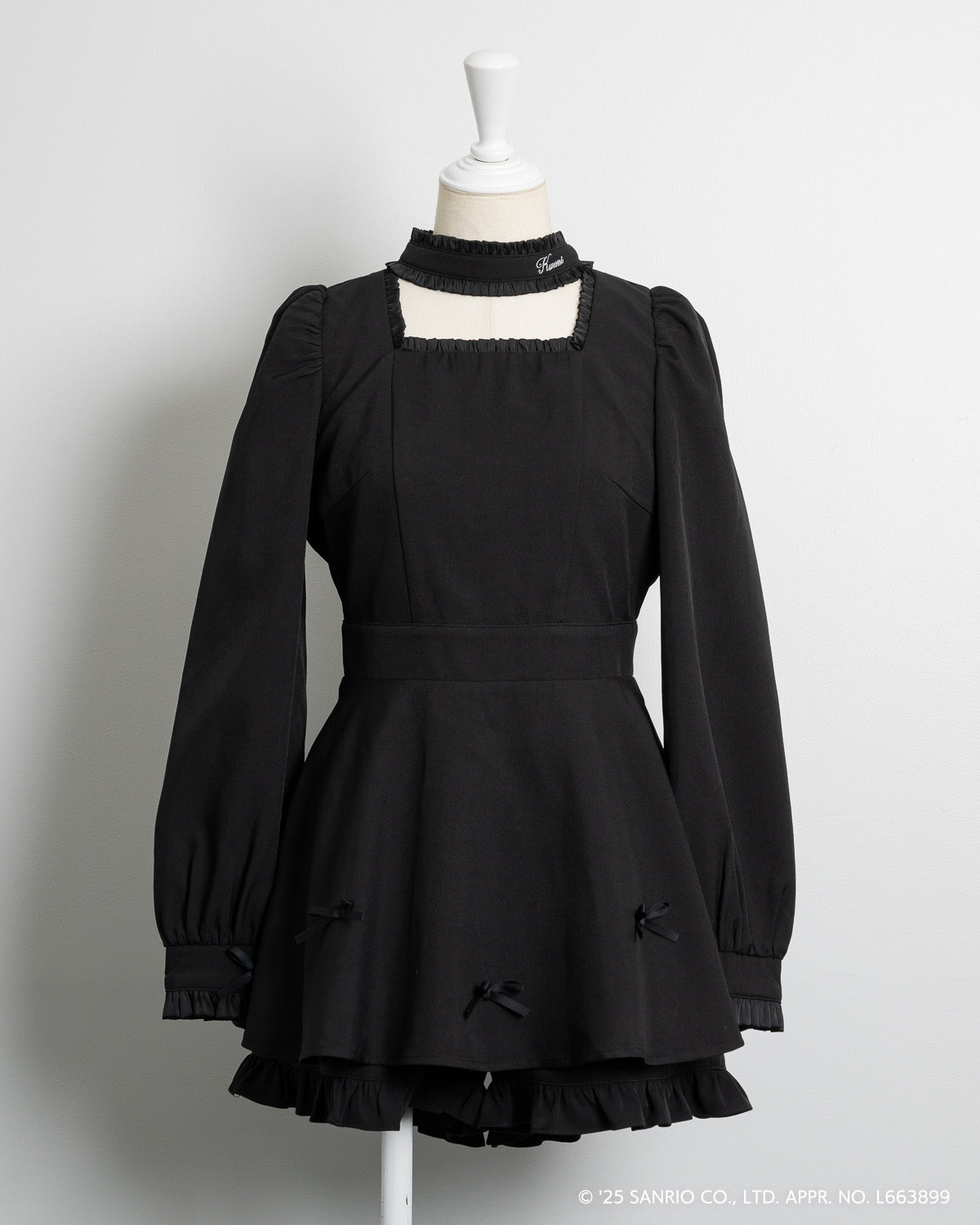 【値下げしました】pium セットアップ チョーカートップス レースアップチョーカートップス – pium