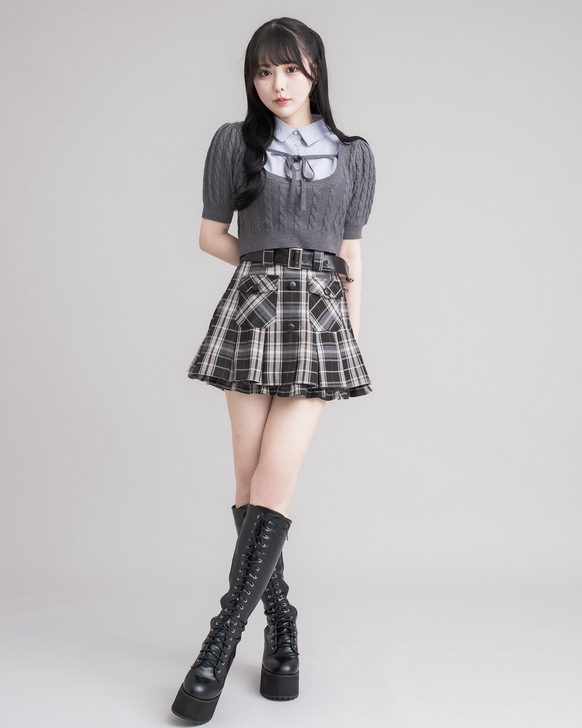 モデル身長:157cm/着用カラー:ブラウンチェック