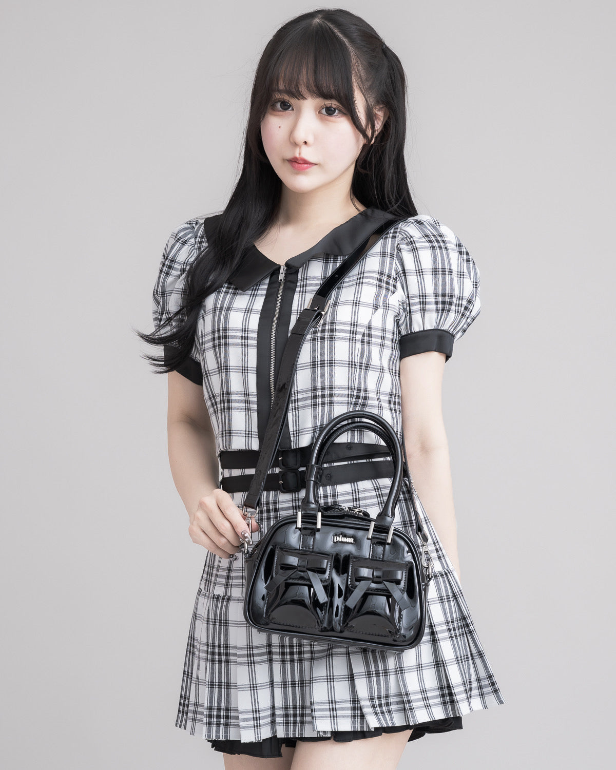 カラー:ブラック