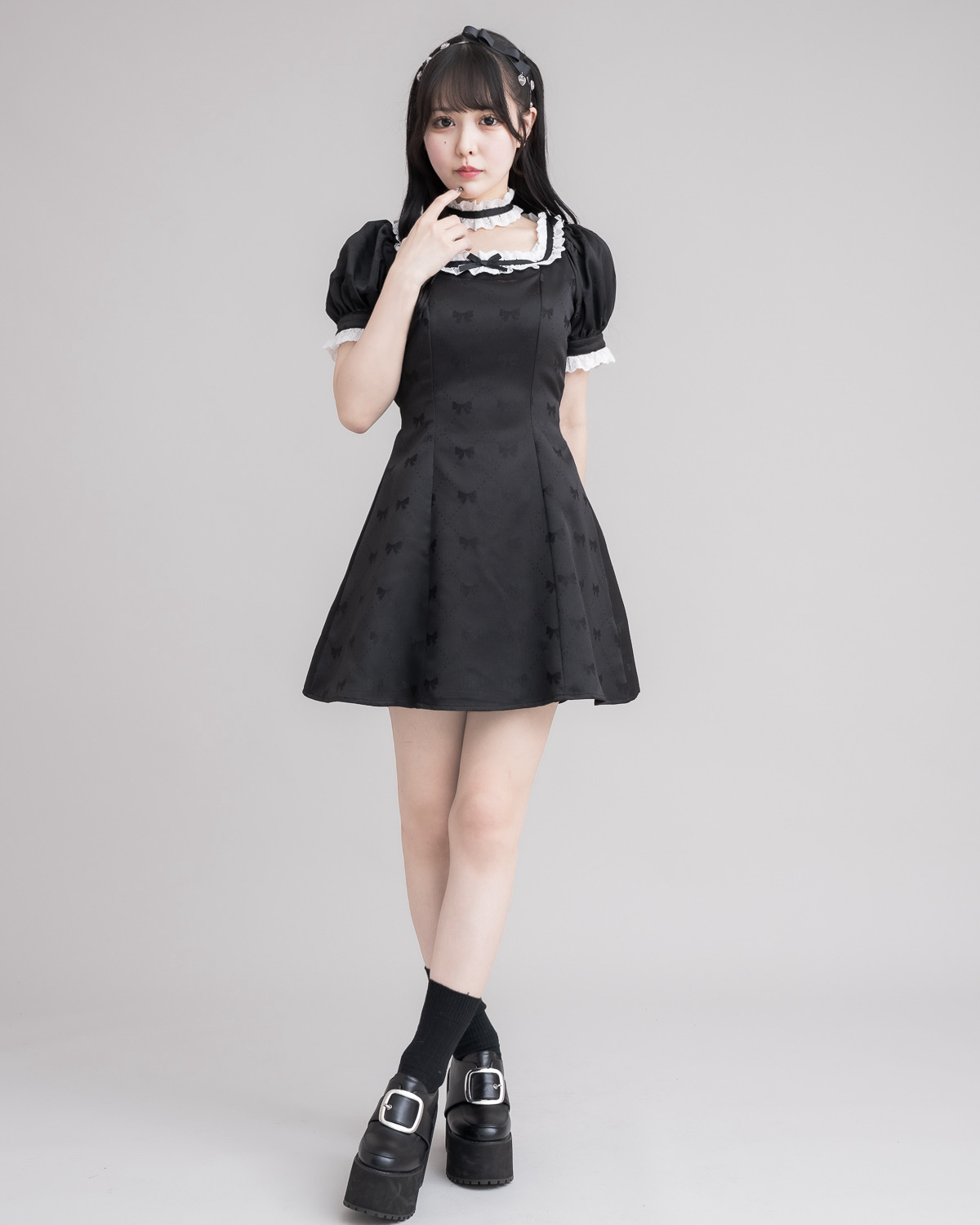 モデル身長：157cm/着用カラー:ブラック