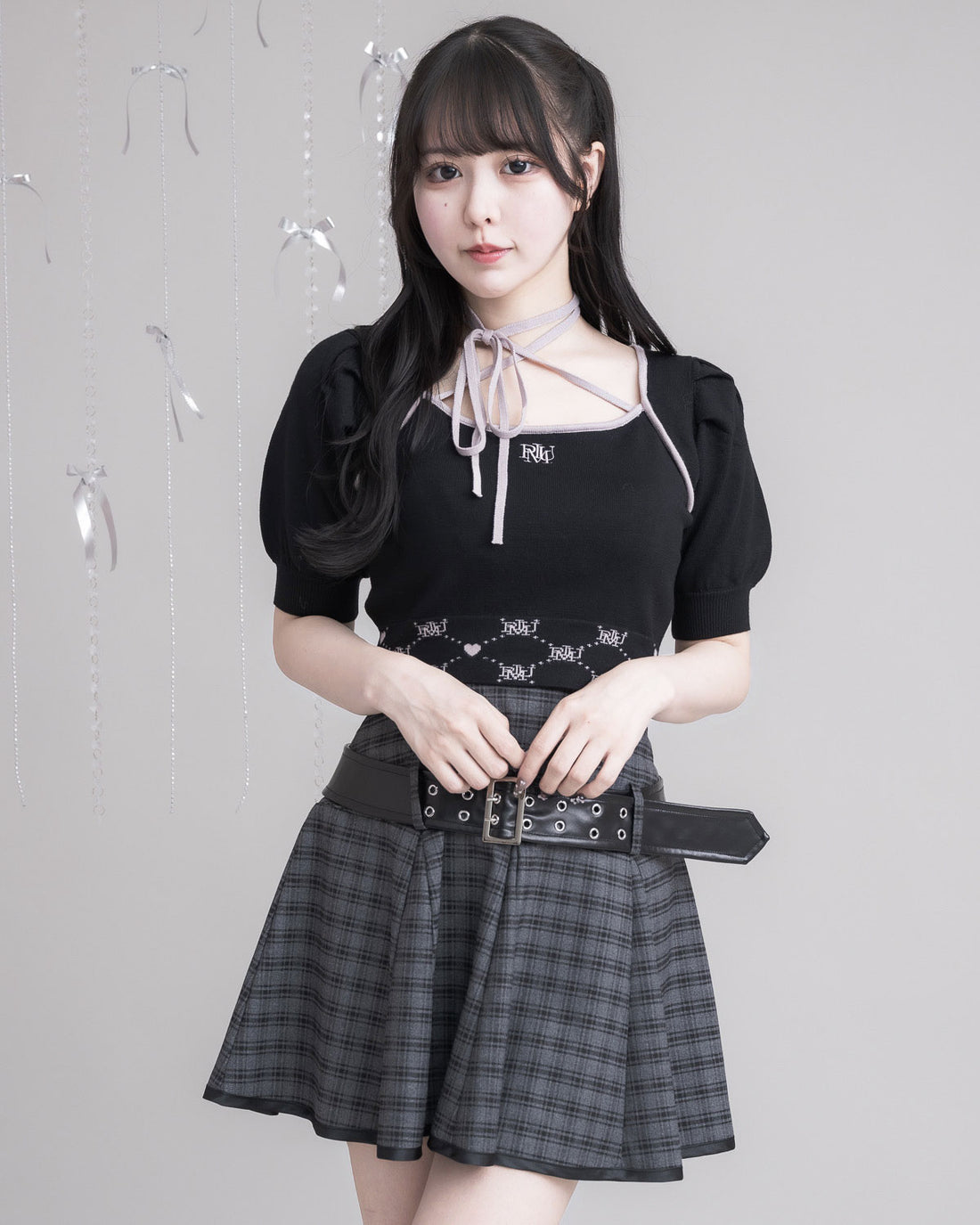 モデル身長：157cm/着用カラー:ブラック
