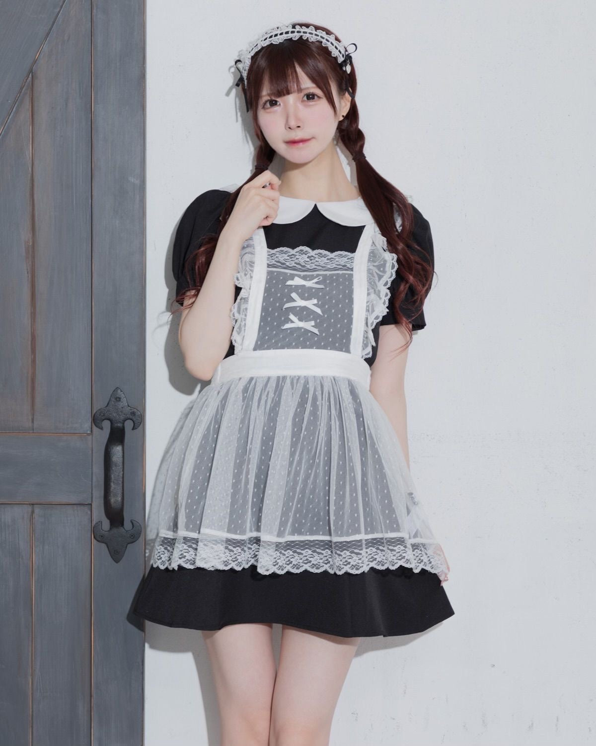 モデル身長:161cm/着用カラー:ブラック×ホワイト