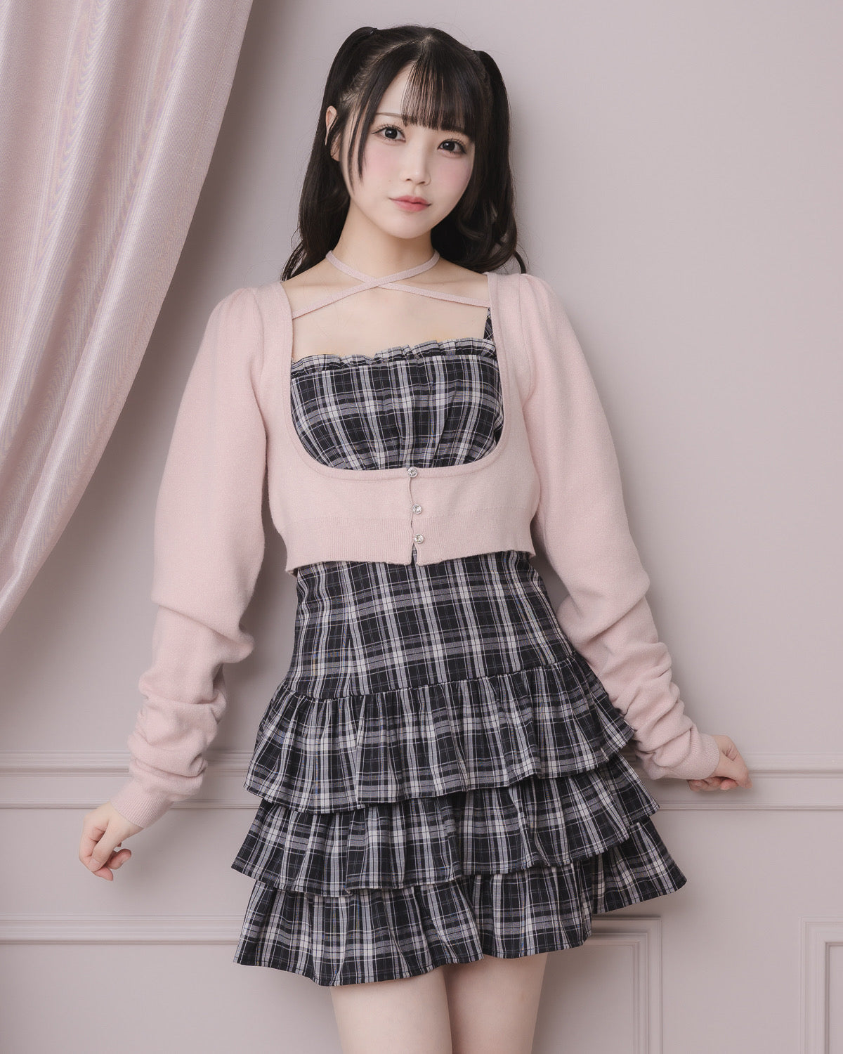 モデル身長：158cm/着用カラー:ピンク×ブラック