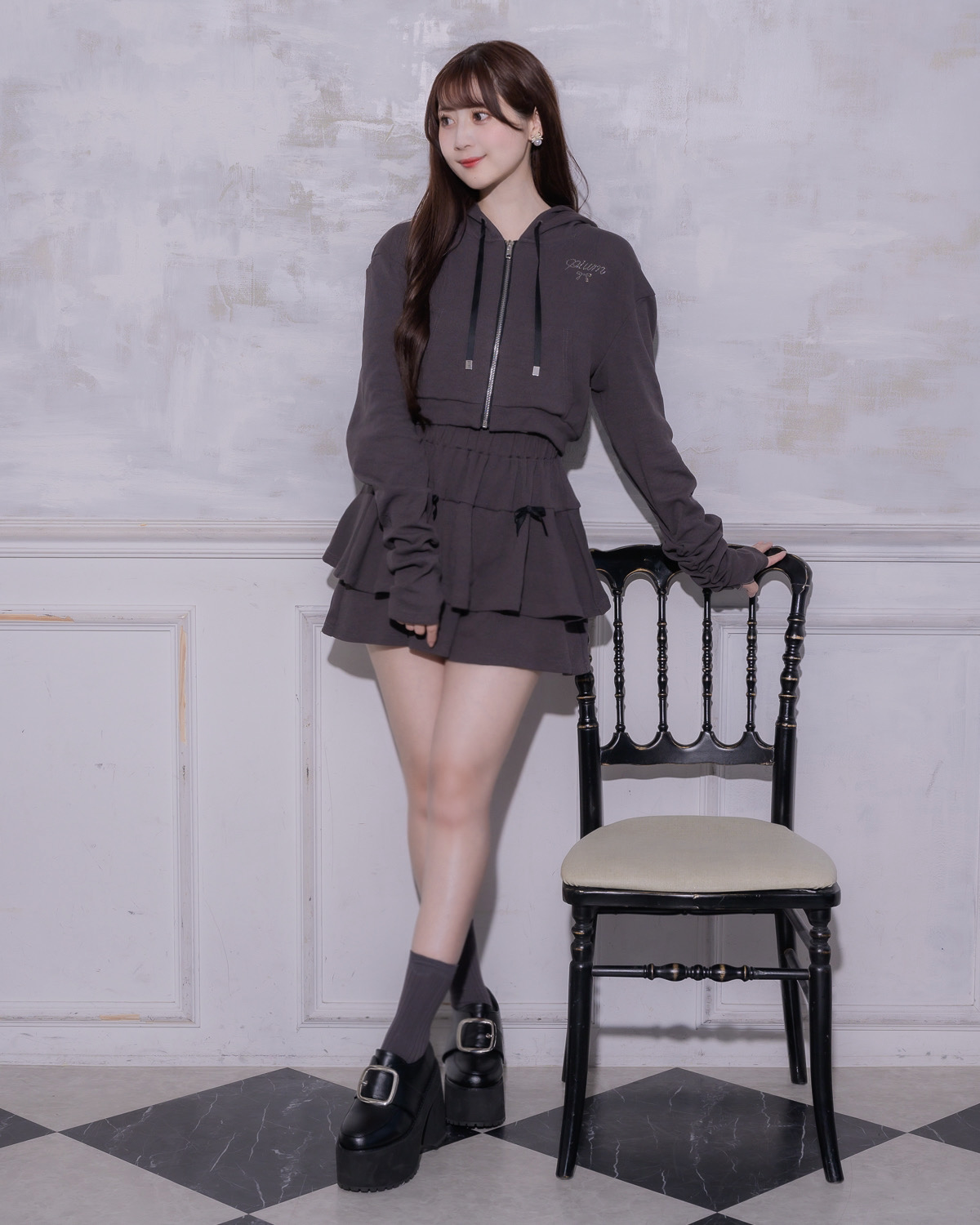 モデル身長:159cm/着用カラー:チャコール