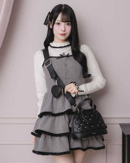 モデル身長：155cm/着用カラー：ブラック