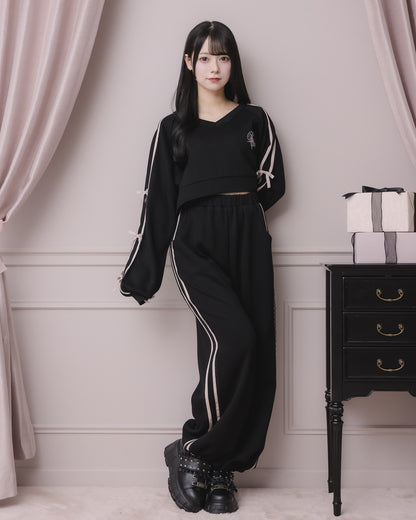 モデル身長：155cm/着用カラー:ブラック