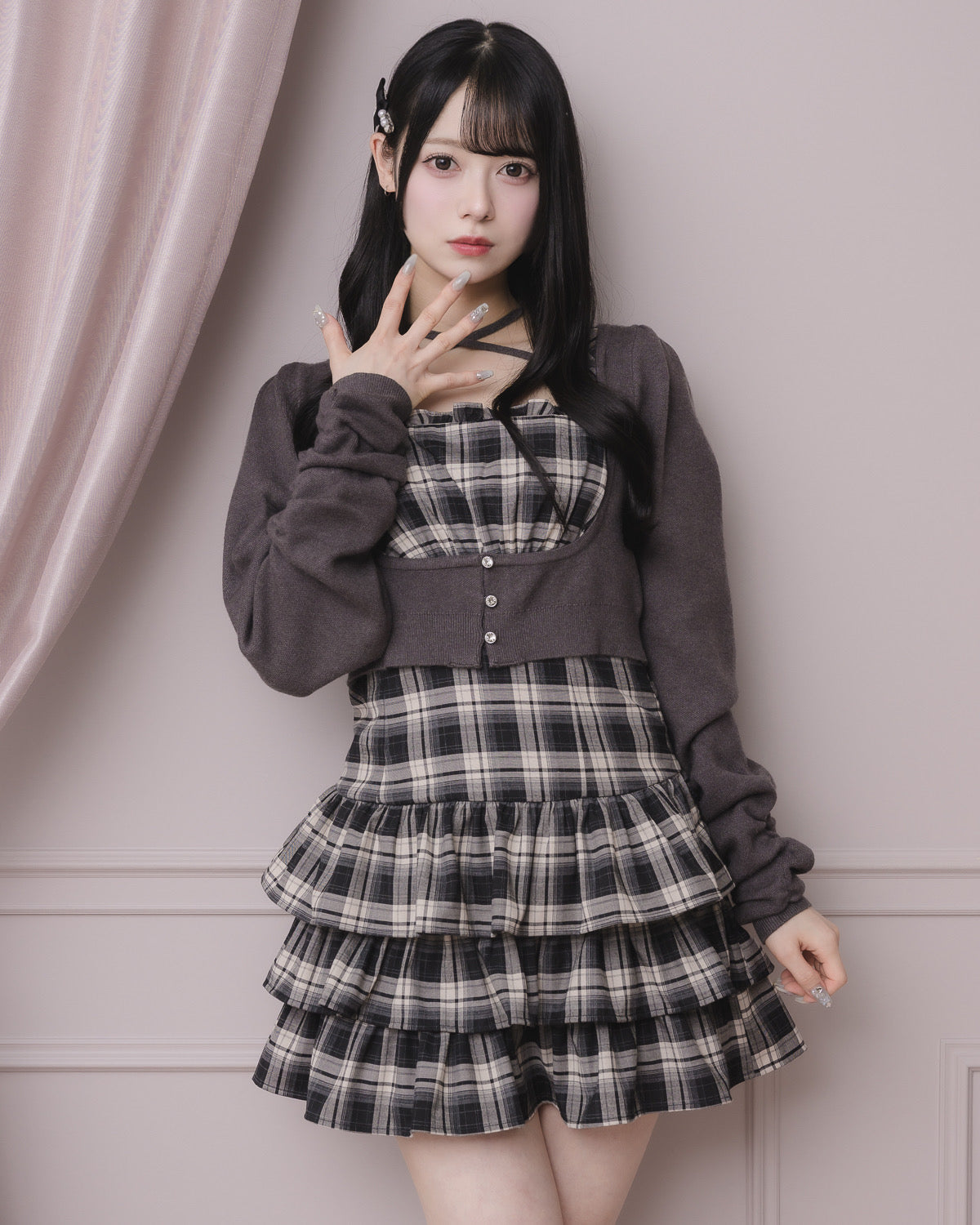 モデル身長：155cm/着用カラー:チャコール×ブラック