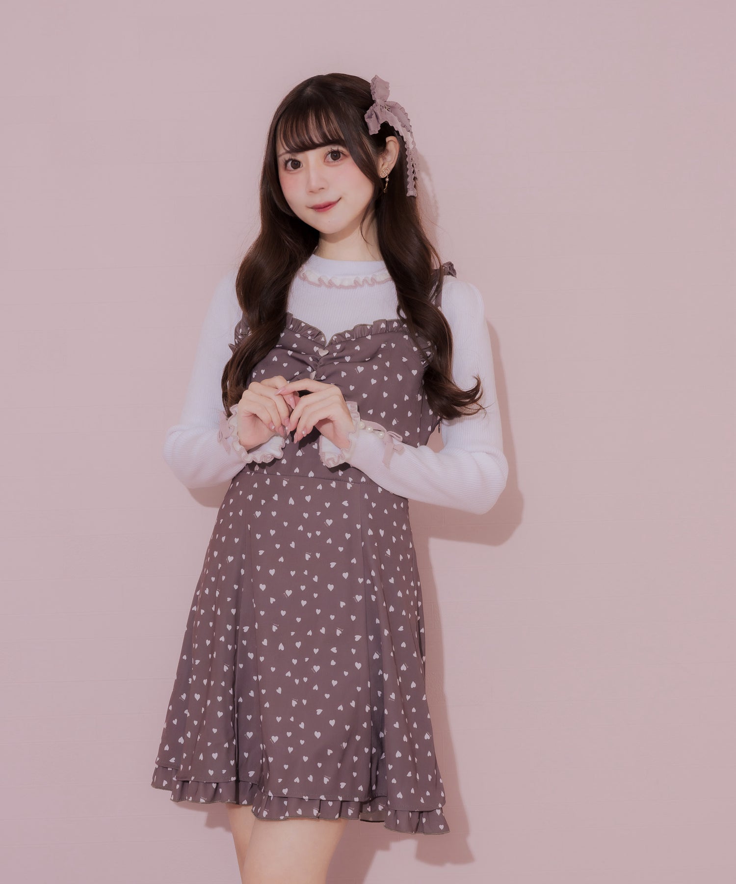 モデル身長:158cm/着用カラー:ブラウン×ピンク