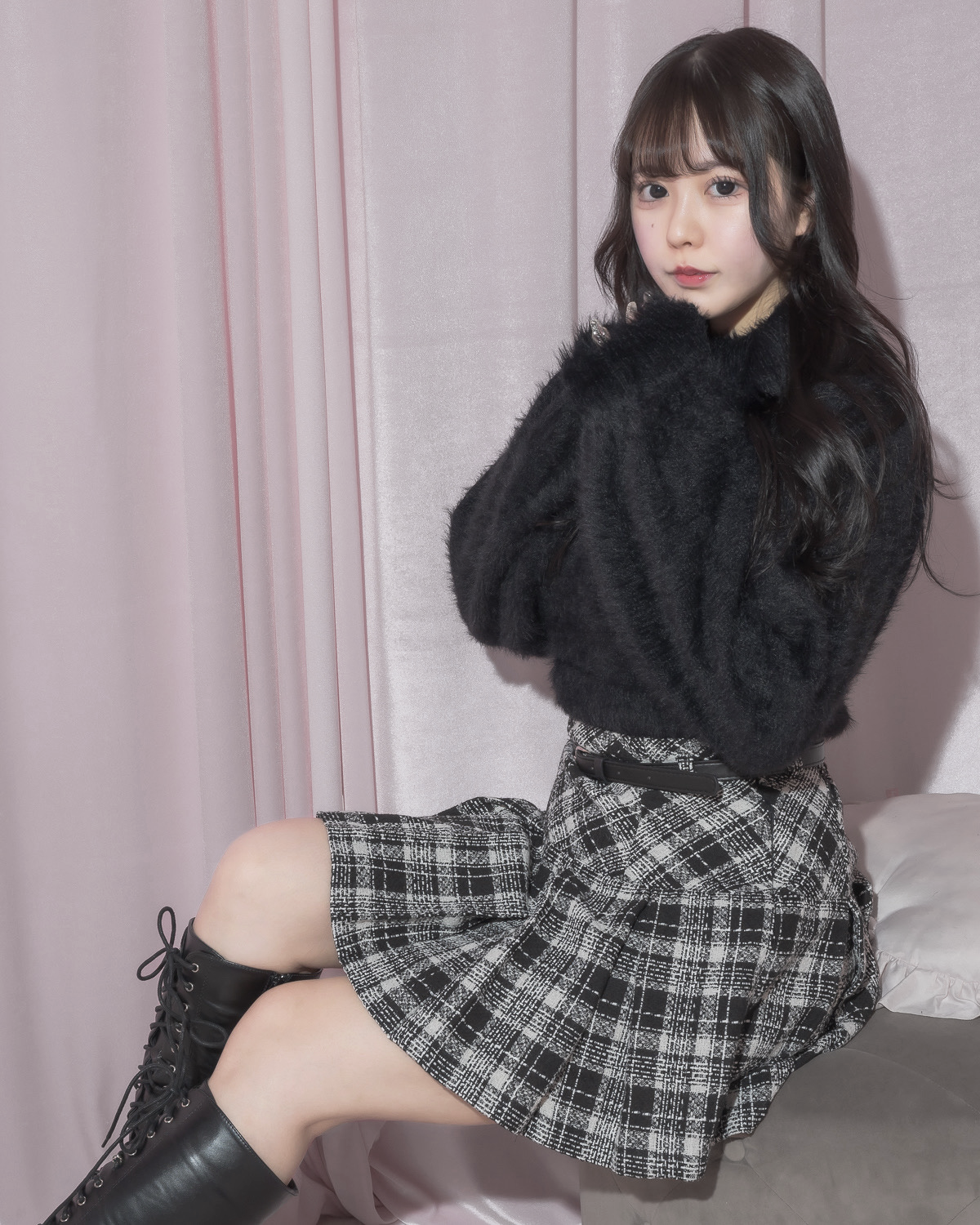 モデル身長:157cm/着用カラー:ブラック