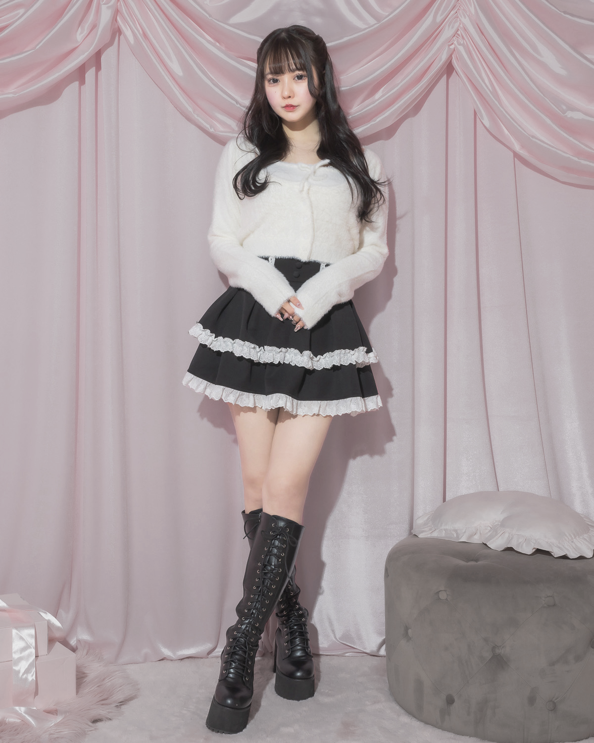 モデル身長:157cm/着用カラー:ブラック×ホワイト