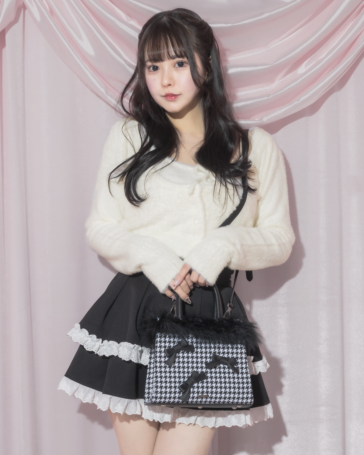 モデル身長:157cm/着用カラー:ホワイト