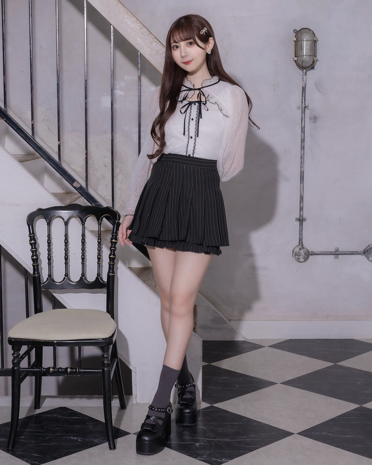 モデル身長:159cm/着用カラー:ブラック