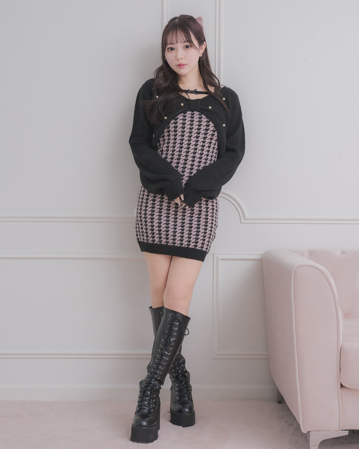 モデル身長：157cm/着用カラー:ブラック×ピンク