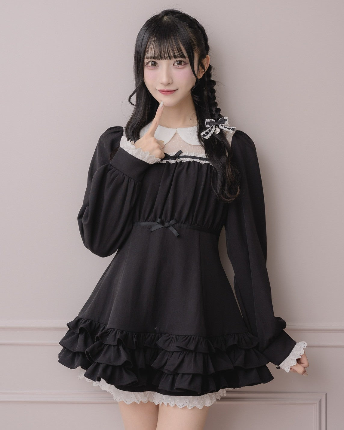 モデル身長：157cm/着用カラー:ブラック