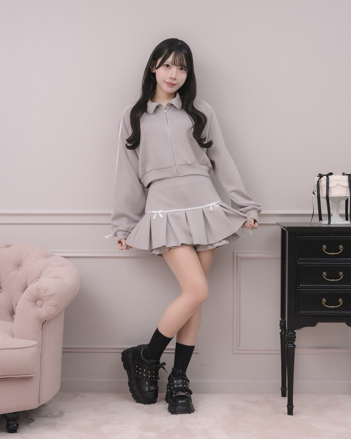 モデル身長：152cm/着用カラー：ラベンダーグレー