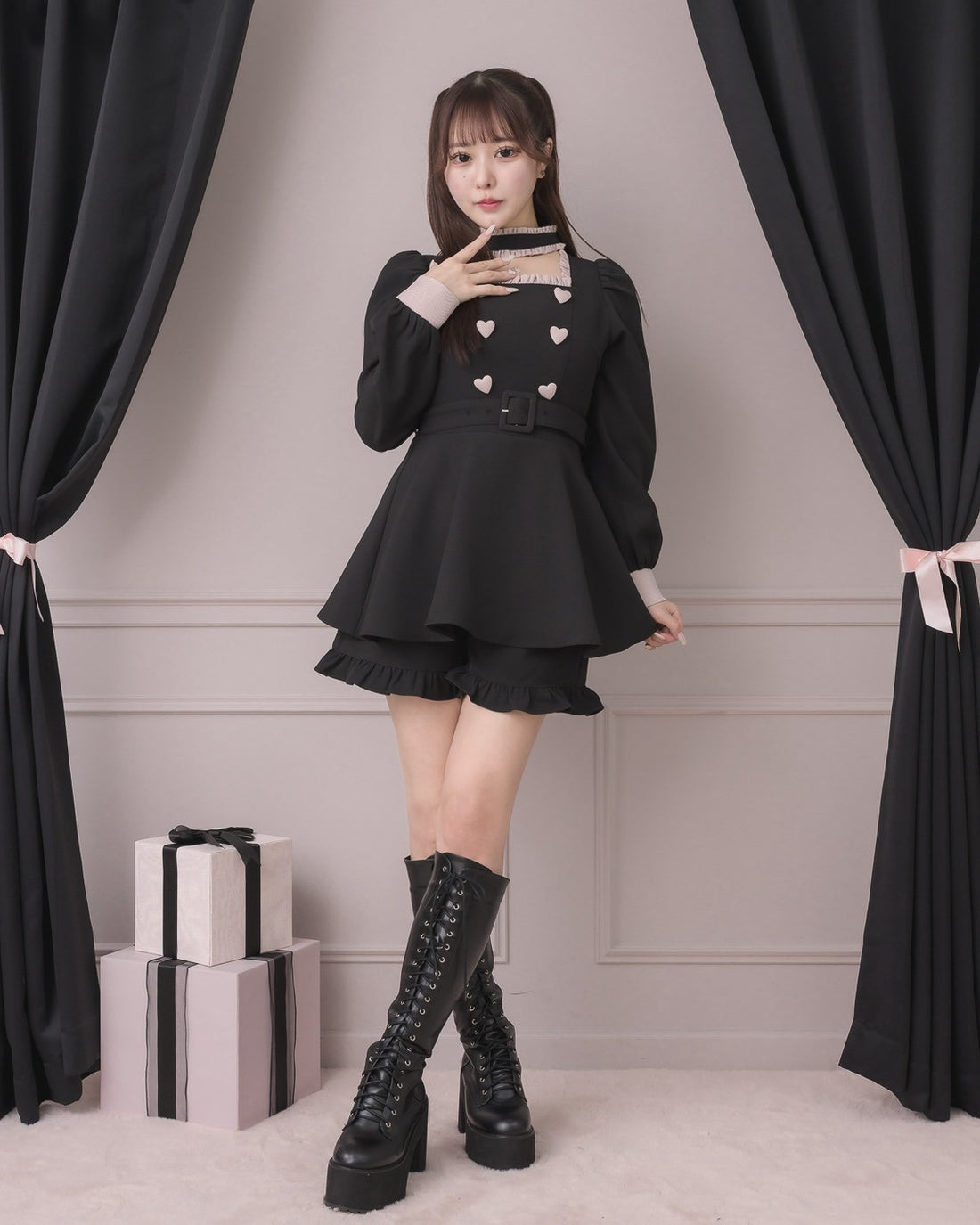 モデル身長：157cm/着用カラー : ブラック