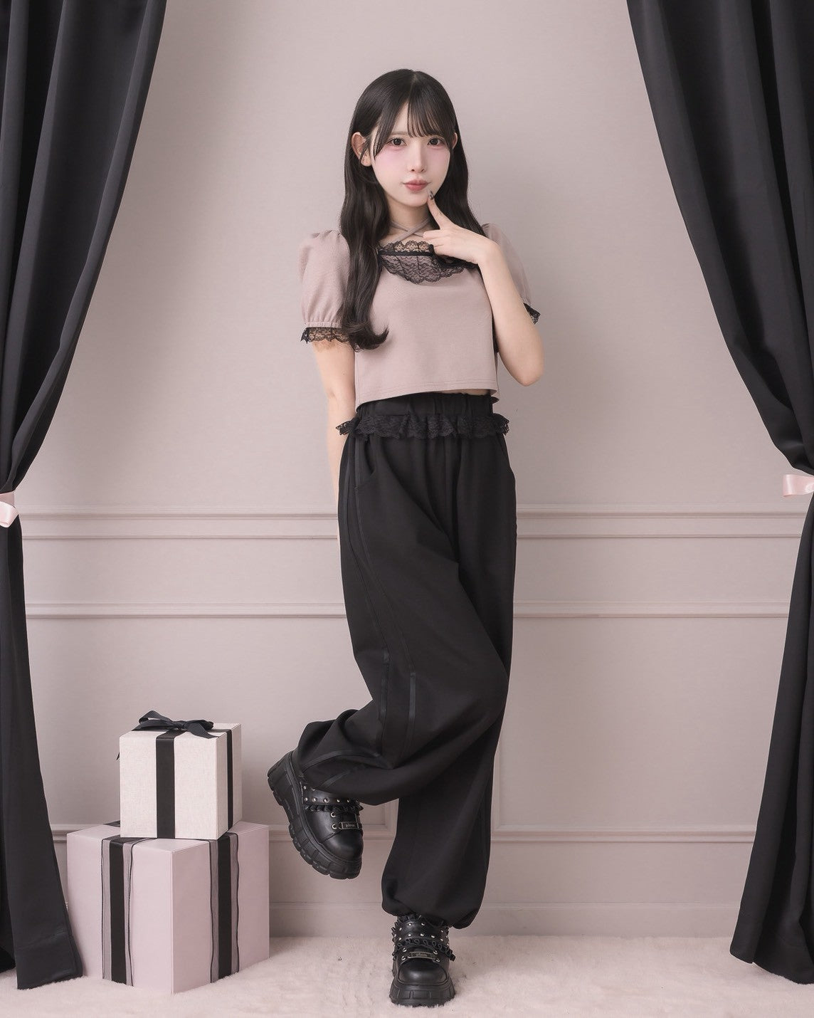 モデル身長：152cm/着用カラー:ピンク×ブラック
